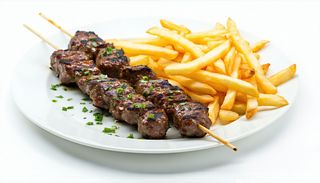 Adana kebab cu cartofi pai