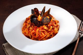 Tagliatelle cu fructe de mare