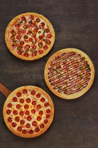 3xPizzas Grandes(33cm)+Bebida 2L