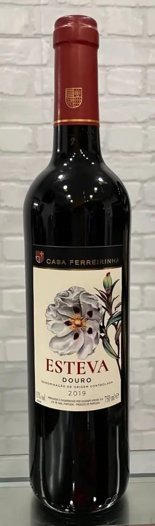 Vinho Maduro Tinto Esteva
