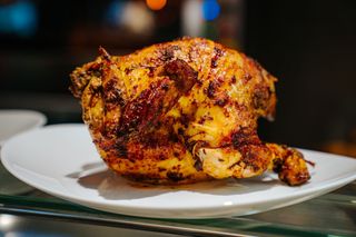 Pui rotisat + o doza Pepsi