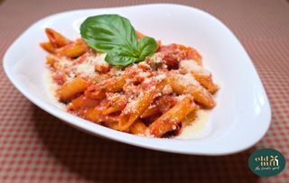 Paste Arabbiata cu Bacon..