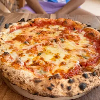 Pizza 4 quesos 