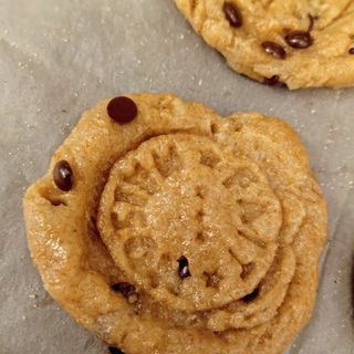 Biscotti cookies con gocce di cioccolato