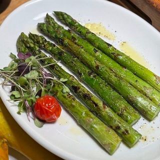 Esparragos a la parrilla
