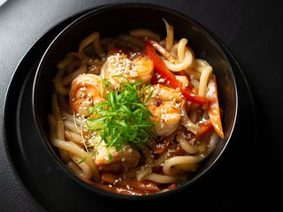 Удон із креветками (400g)