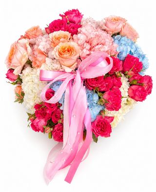Cos XXL cu flori de sezon in nuante pastel