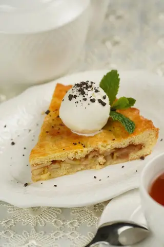 Пирог яблочный с корицей (1пор)