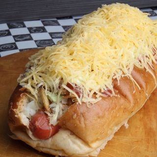 Hot Dog Con Todo Más Bebida