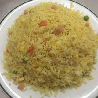 23. Arroz Frito De 3 Delicias Con Curry