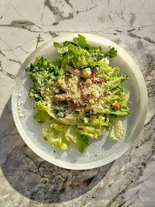 Цезар салата с гриловано пиле 320гр