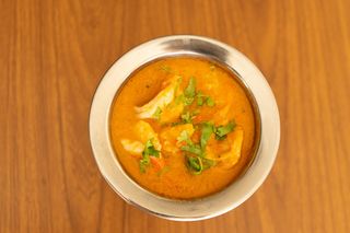 72 Langostinos al Curry/King Prawn Curry