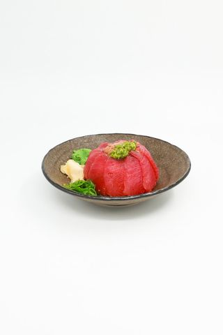 Tuna Sashimi Don with Kobe