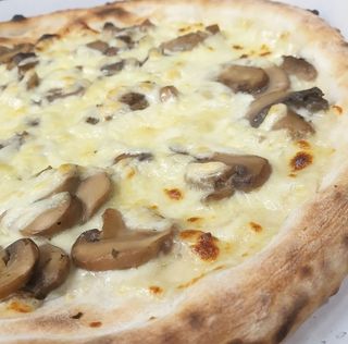 Funghi e fontina