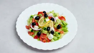 SAŁATKA Z FALAFEL