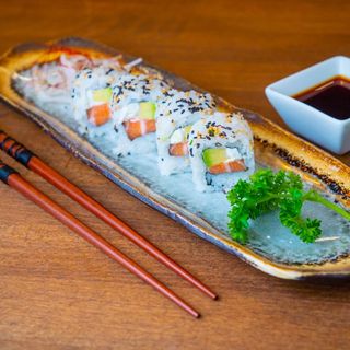 Uramaki salmón california