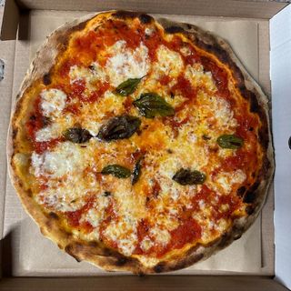 Pizza Margherita