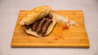 Ćevapi 1kg + pomfrit