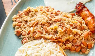 Desayuno calentado