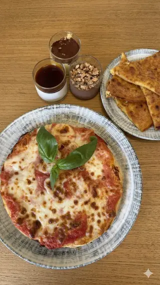 Pizza, farinata e dolcino
