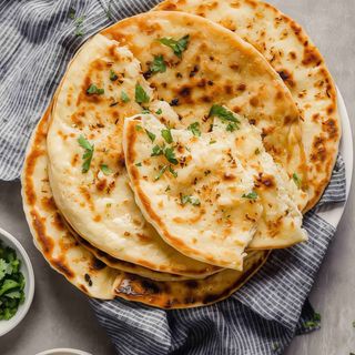 Garlic naan