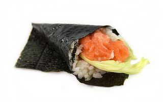 054 - Temaki spicy salmon