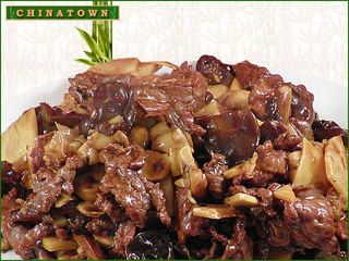 Телешко с бамбук и три вида гъби