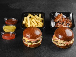 КОМБО ДАБЛ БУРГЕРИ ТА РЕБРА, L