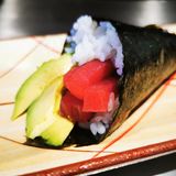 Temaki Atún Rojo Y Aguacate (1 Pza.)