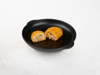 Котлета по-київськи з шинкою та сиром