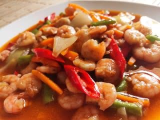 106. Скариди в сладко-кисел сос (400г)