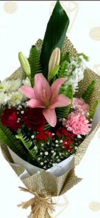 4 Roses Rouges & Lys