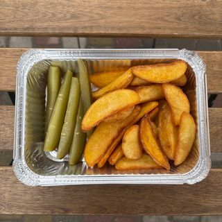 Картопля по-селянськи з маринованим огірком (250г)