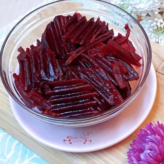 Salata de sfecla rosie 