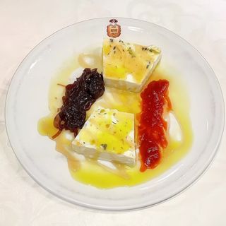 Mousse de queso con boletus