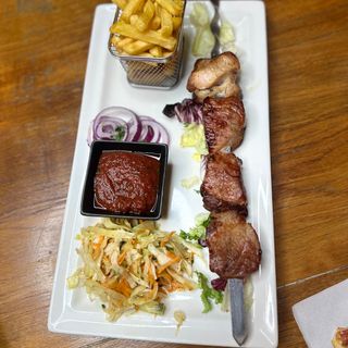 SZASZŁYK WIEPRZOWY BEZ KOŚCI 300g