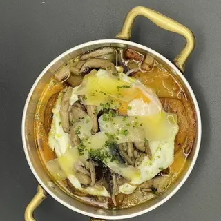 Huevos estrellados con setas