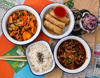 Wieprzowina teriyaki + Kurczak w sosie słodko kwaśnym + Sajgonki z warzywami