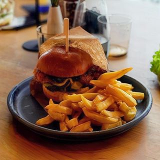 Peri-Peri Chicken Burger