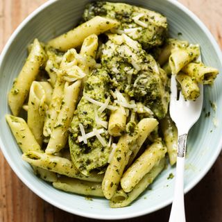 Penne  ao Molho Pesto