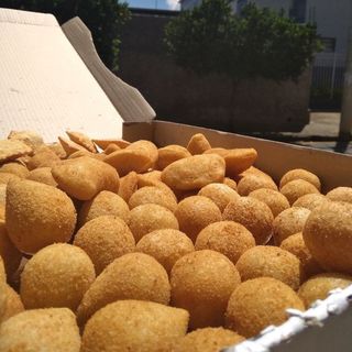 Cento Salgados Festa