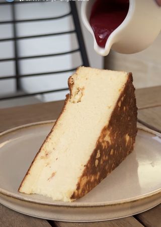 სან სებასტიან ჩიზქეიქი  San Sebastian Cheesecake