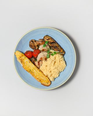 Скрамбл з індичкою та овочами-гриль (280г)