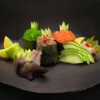 Gunkan De Dorada Picante (1 Ud.)