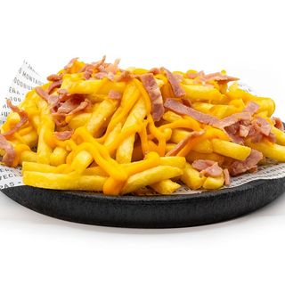 Patatas fritas, Salsa cheddar y Bac