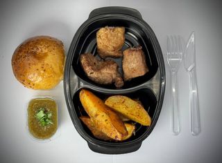 ღორის მწვადის ბოქსი