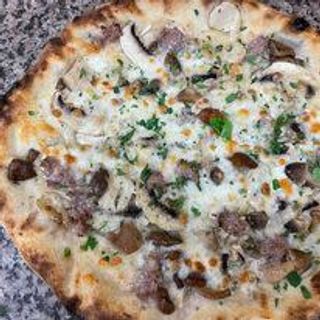 Salsiccia e funghi (disponibile solo a cena)