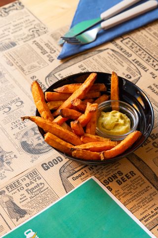 Patate americane con guacamole