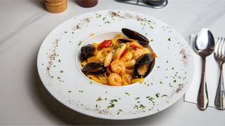 Tagliatelle cu fructe de mare