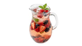 Sangria de Espumante com Frutos Vermelhos
